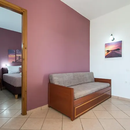 Marihelen Apartements *
